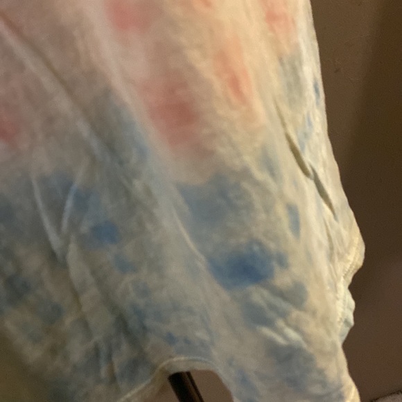 Top - Picture 2 of 4